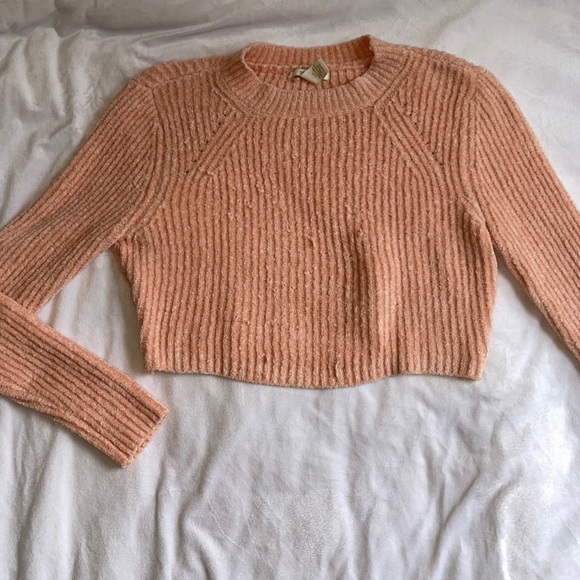 Fluffy shirt, with some pulls - Picture 1 of 1